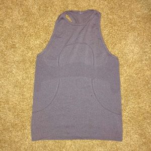 Lululemon yoga top